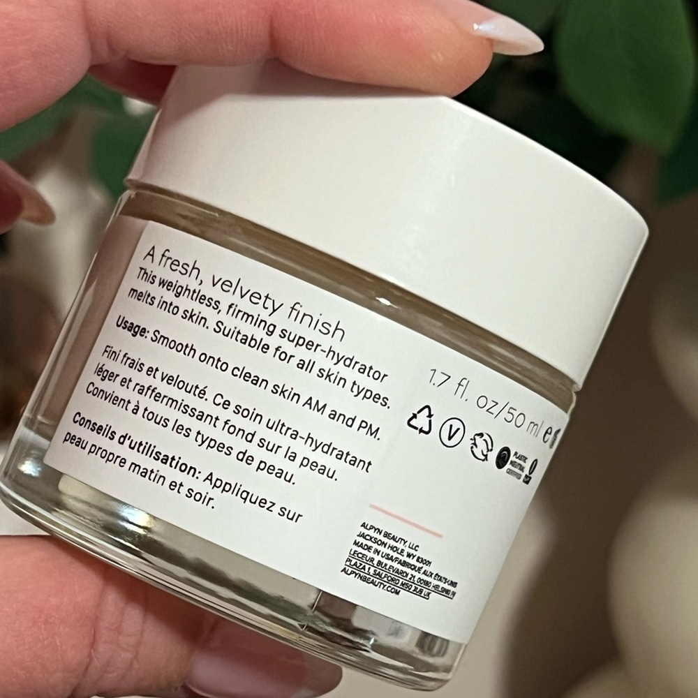 ALPYN BEAUTY • PLANT GENIUS • MELT MOISTURIZER - Picture 2 of 4